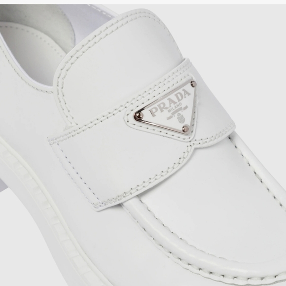 Prada Spazzolato Logo Platform Leather Loafers White size 37.5 US 7.5 NWOB - Picture 3 of 10